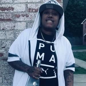 Meet your Posher, Lashawnda